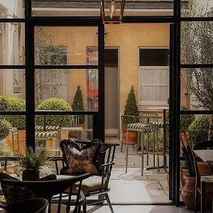 The Yard In **** Bath